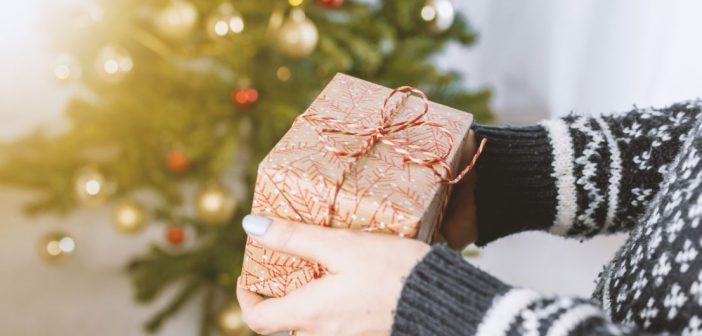 Tips for a plastic-free Christmas